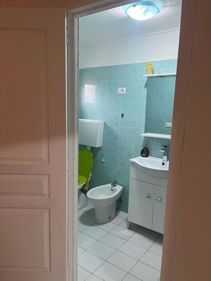 Apartmán Via Garibaldi 32 Ventimiglia Exteriér fotografie